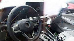 Обновленный Volkswagen Golf восьмого поколения впервые показали без камуфляжа. У него огромный «телевизор» на передней панели